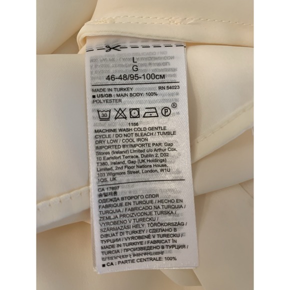 $69.50 Banana Republic Soft Satin V  Neck L Flutter Sleeve - Picture 7 of 7